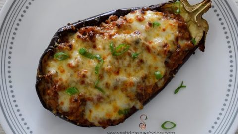 Gefüllte Aubergine: ein leckeres Gericht mit wenigen Kohlenhydraten!