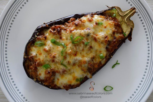 Gefüllte Aubergine: ein leckeres Gericht mit wenigen Kohlenhydraten!