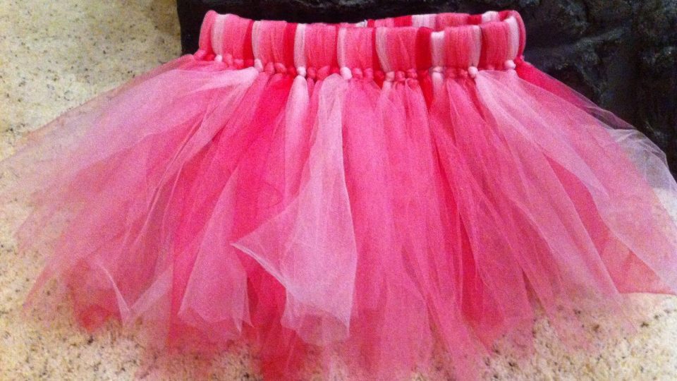 Wie DIY Easy No-Sew Tutu für kleine Mädchen