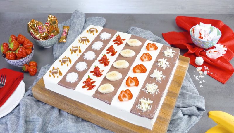 Blechkuchen mit Buttercreme und verschiedenen Füllungen