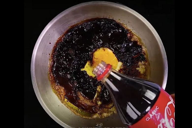 15 alltägliche Dinge, die du mit Cola reinigen kannst